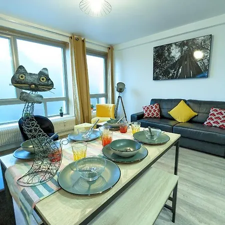 Beau-jean, Un Cocon Sympa 5 Min à Pied Du Centre-ville, Parking Privé, à 10 Min Du Chu