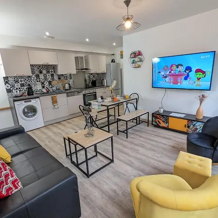 Beau-jean, Un Cocon Sympa 5 Min à Pied Du Centre-ville, Parking Privé, à 10 Min Du Chu Appartement *