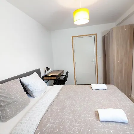 Beau-jean, Un Cocon Sympa 5 Min à Pied Du Centre-ville, Parking Privé, à 10 Min Du Chu Appartement Poitiers