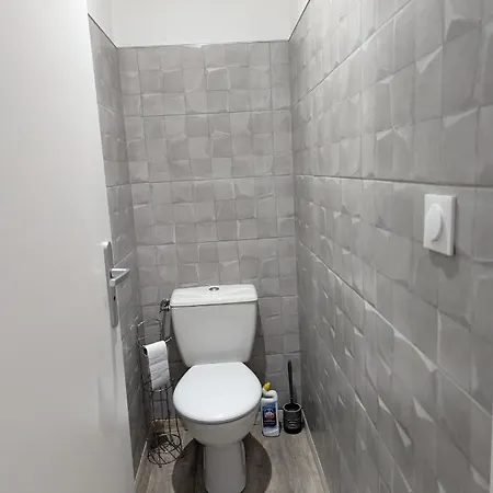 Beau-jean, Un Cocon Sympa 5 Min à Pied Du Centre-ville, Parking Privé, à 10 Min Du Chu