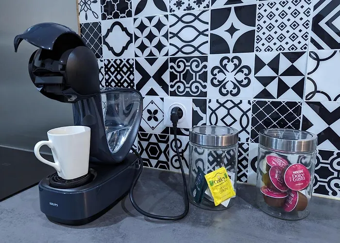 Beau-jean, Un Cocon Sympa 5 Min A Pied Du Centre-ville, Parking Prive, A 10 Min Du Chu Poitiers