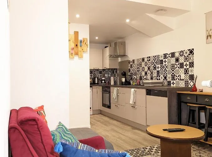 Beau-jean, Un Cocon Sympa 5 Min A Pied Du Centre-ville, Parking Prive, A 10 Min Du Chu Apartment Poitiers