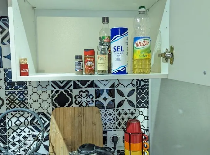 Beau-jean, Un Cocon Sympa 5 Min A Pied Du Centre-ville, Parking Prive, A 10 Min Du Chu Poitiers