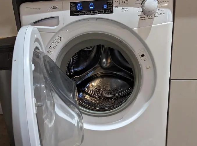 Beau-jean, Un Cocon Sympa 5 Min A Pied Du Centre-ville, Parking Prive, A 10 Min Du Chu