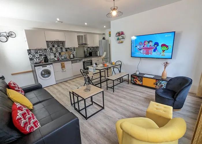 Beau-jean, Un Cocon Sympa 5 Min A Pied Du Centre-ville, Parking Prive, A 10 Min Du Chu Apartment *