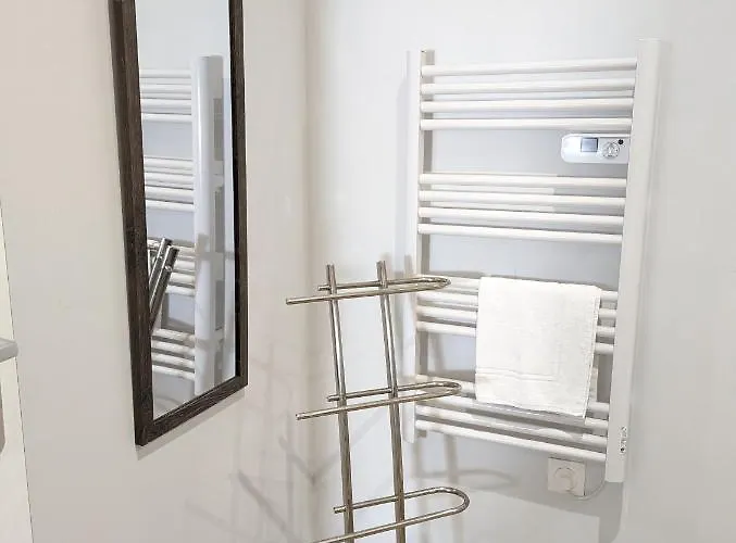 Beau-jean, Un Cocon Sympa 5 Min A Pied Du Centre-ville, Parking Prive, A 10 Min Du Chu * Poitiers